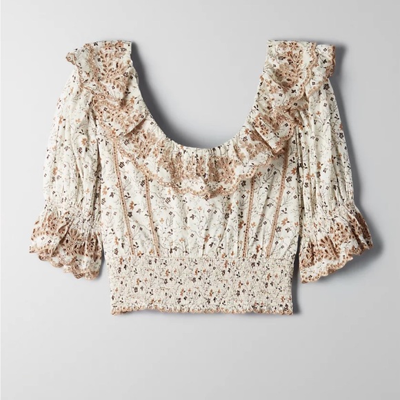 Aritzia Sunday Best Blouse in Vintage XS 💖 Host Pick 💖 - Picture 10 of 10